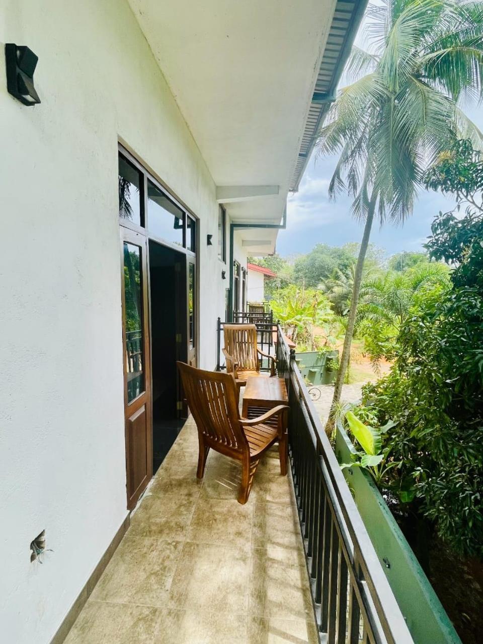 Thinaya Lake Resort Anuradhapura Exterior photo